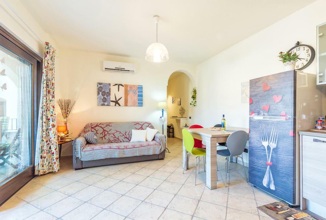 Casa Vacanze Pedras Санта Мария Наварезе Екстериор снимка